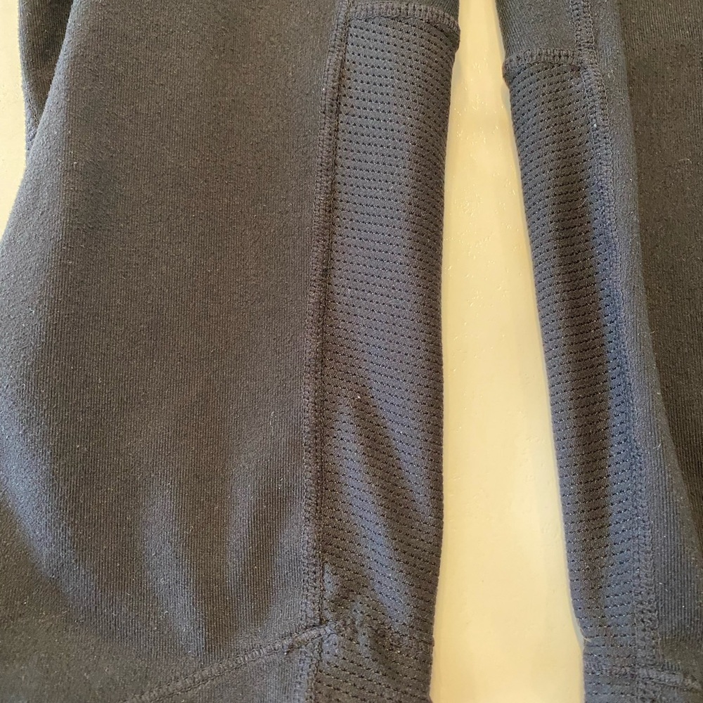 Athleta  crop leggings, Capri style leggings workout pants - Picture 7 of 16